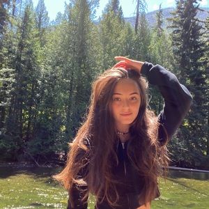 Meet your Posher, Kasey